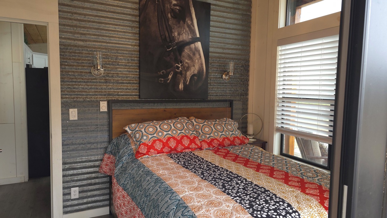Photo of Bedroom in Hollister