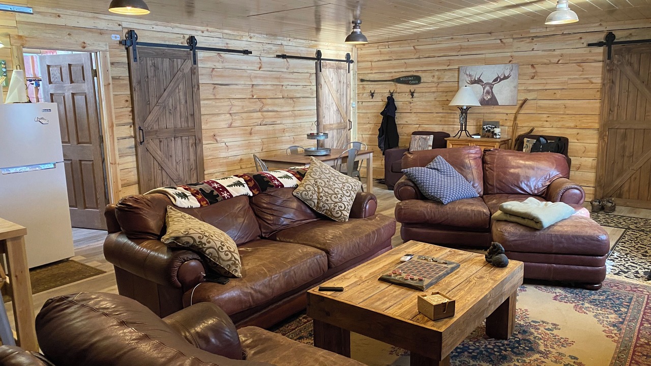 Photo of Livingroom in Pine County