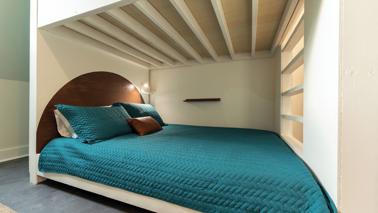Photo of Bedroom in Canyon Lake