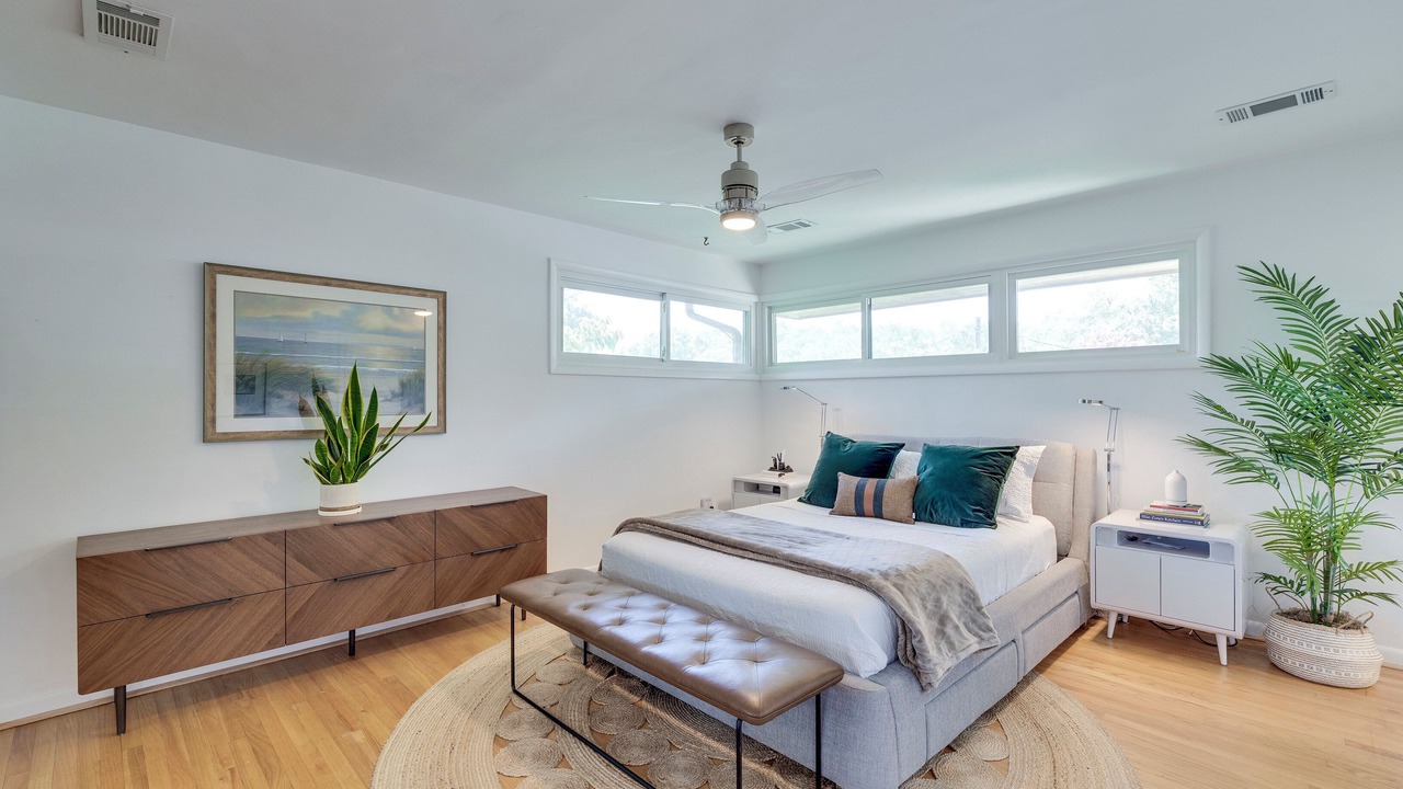 Photo of Bedroom in Northwest