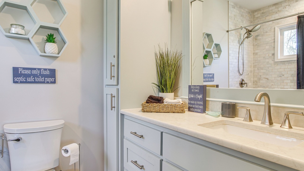 Photo of Bathroom in Leesville