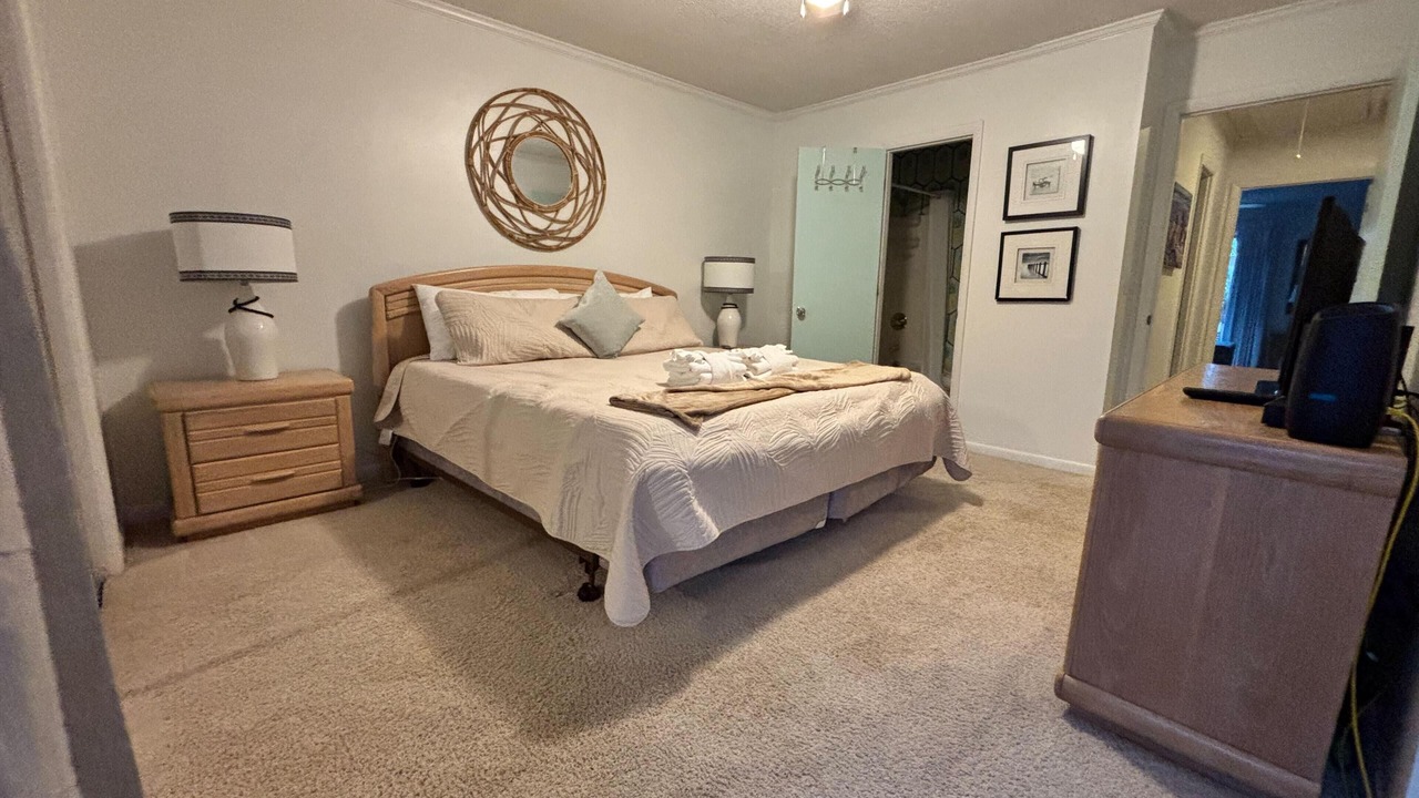 Photo of Bedroom in Arcadian Shores