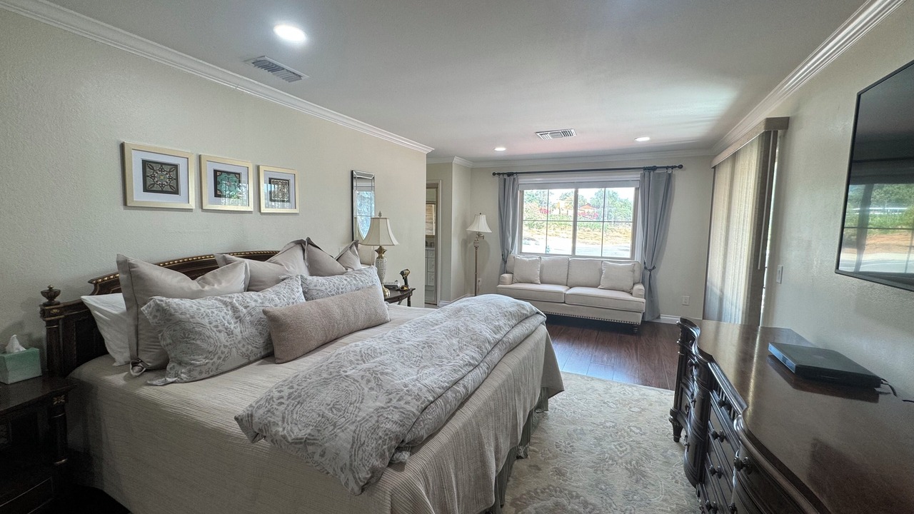 Photo of Bedroom in Escondido