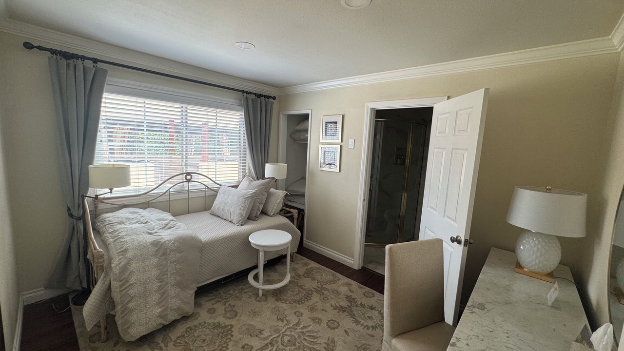 Photo of Bedroom in Escondido