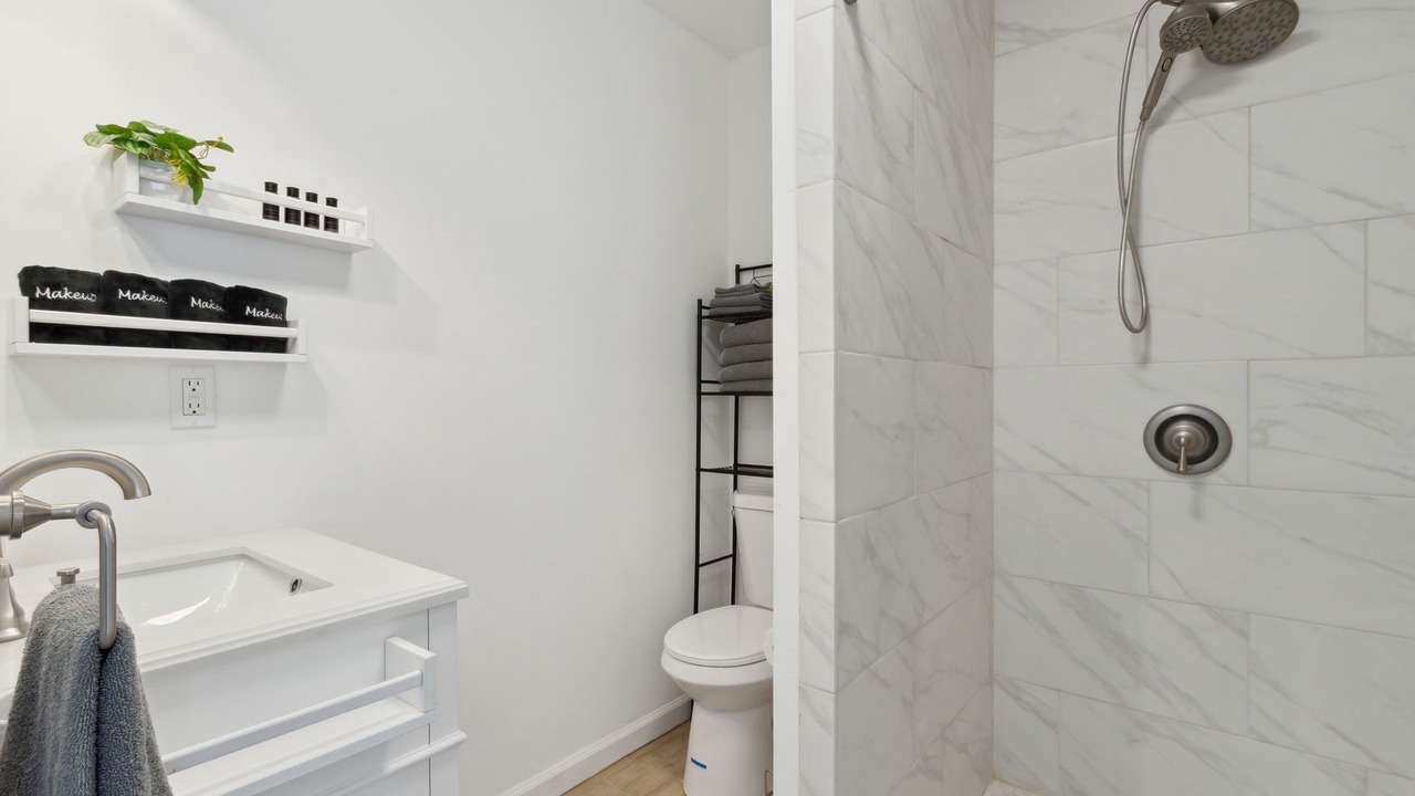 Photo of Bathroom in Cedartown