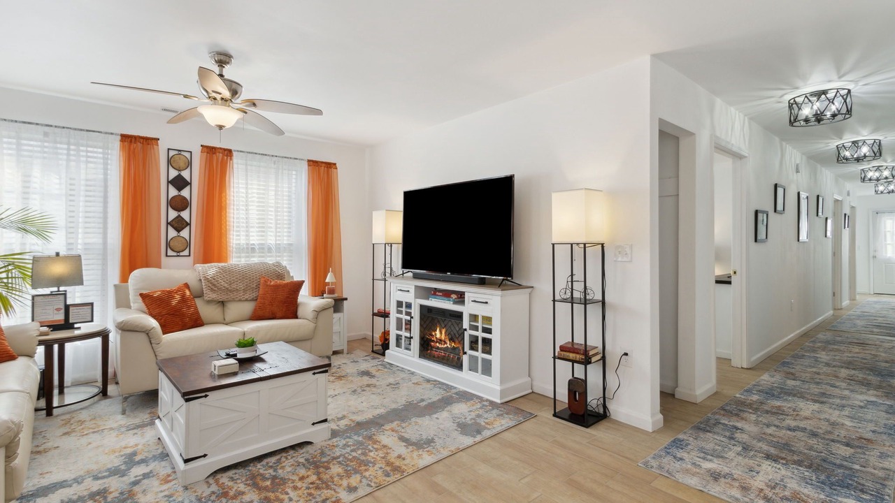 Photo of Livingroom in Cedartown