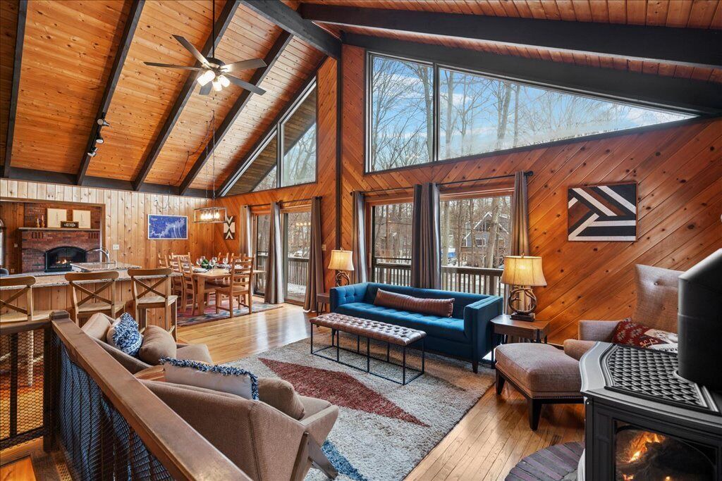 Photo of Livingroom in Lakeville