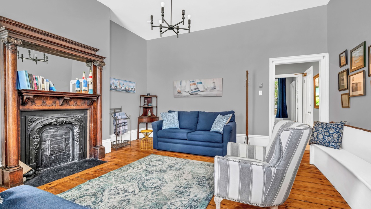 Photo of Livingroom in Downtown Halifax