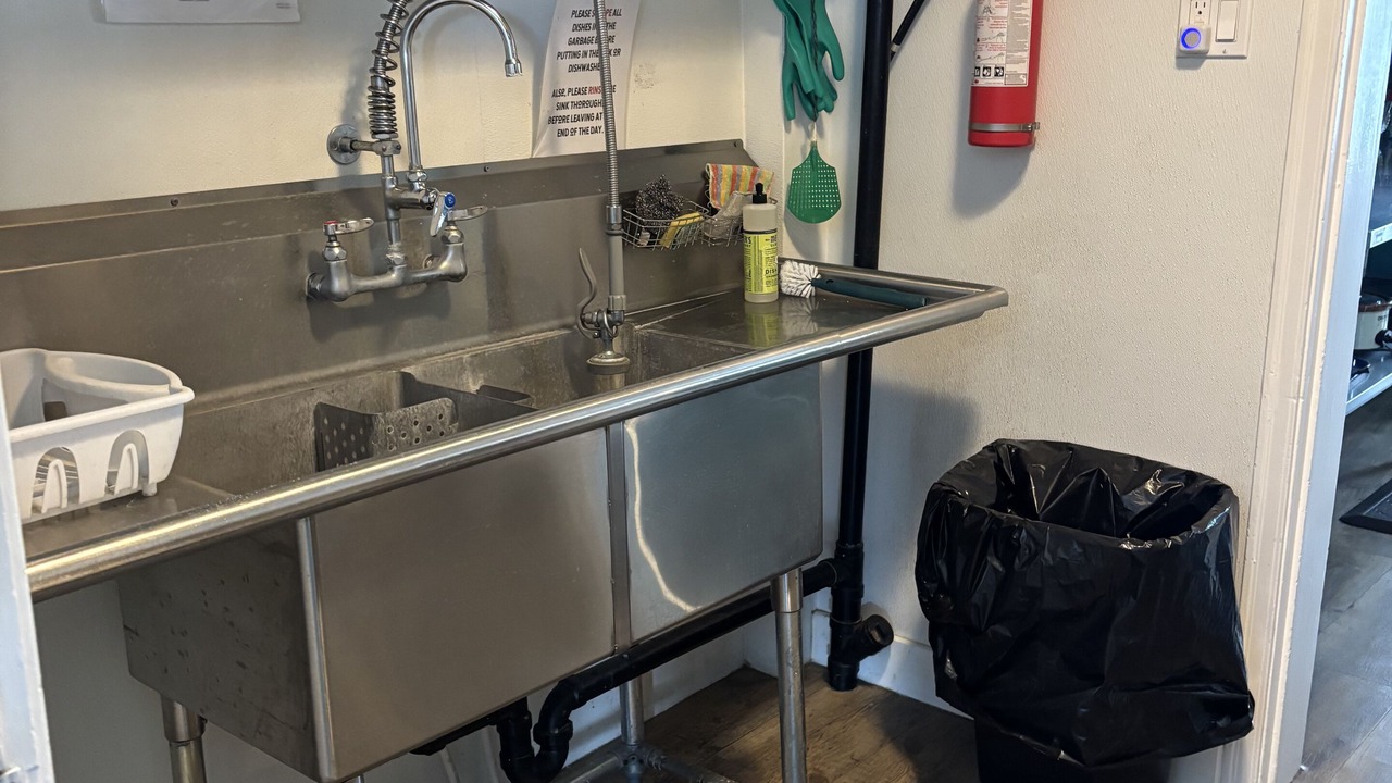 Photo of Kitchen in Mayerthorpe