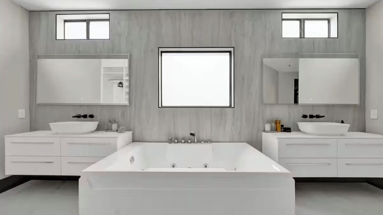 Photo of Bathroom in Miami Gardens