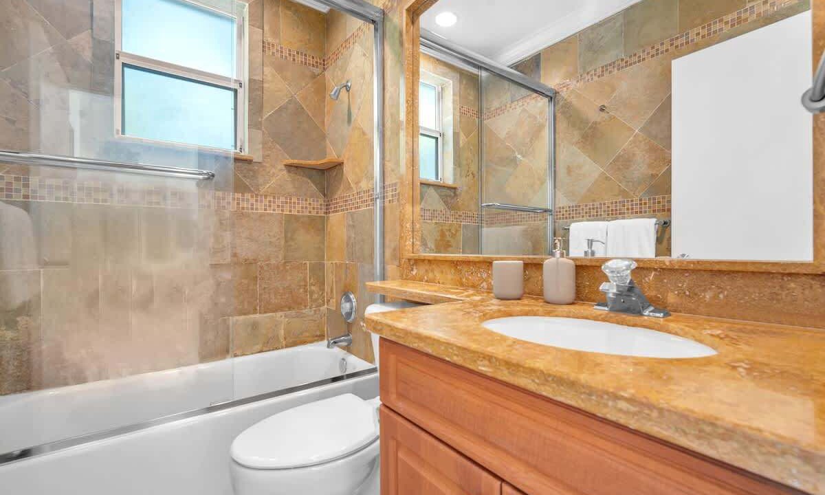 Photo of Bathroom in Coconut Grove