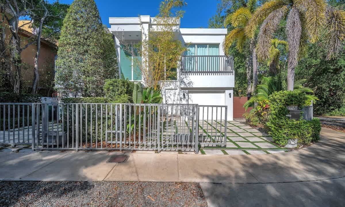 Photo of Outdoor in Coconut Grove