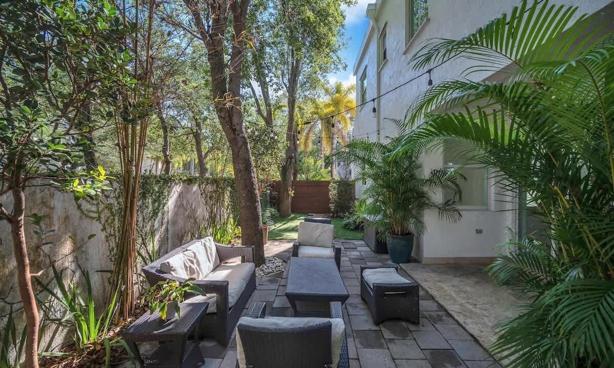 Photo of Outdoor in Coconut Grove
