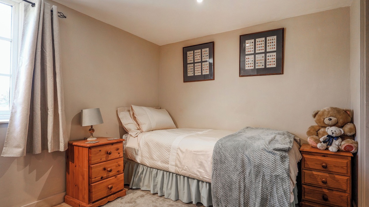 Photo of Bedroom in Alton Barnes
