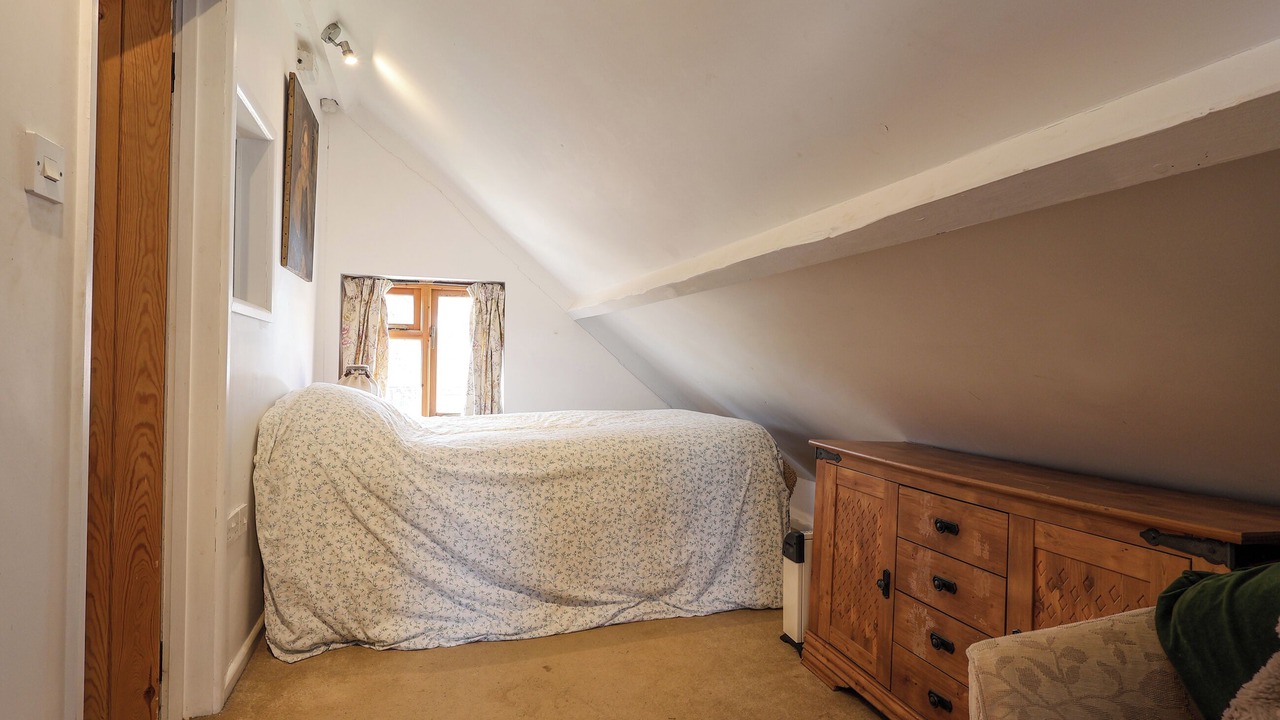 Photo of Bedroom in Alton Barnes