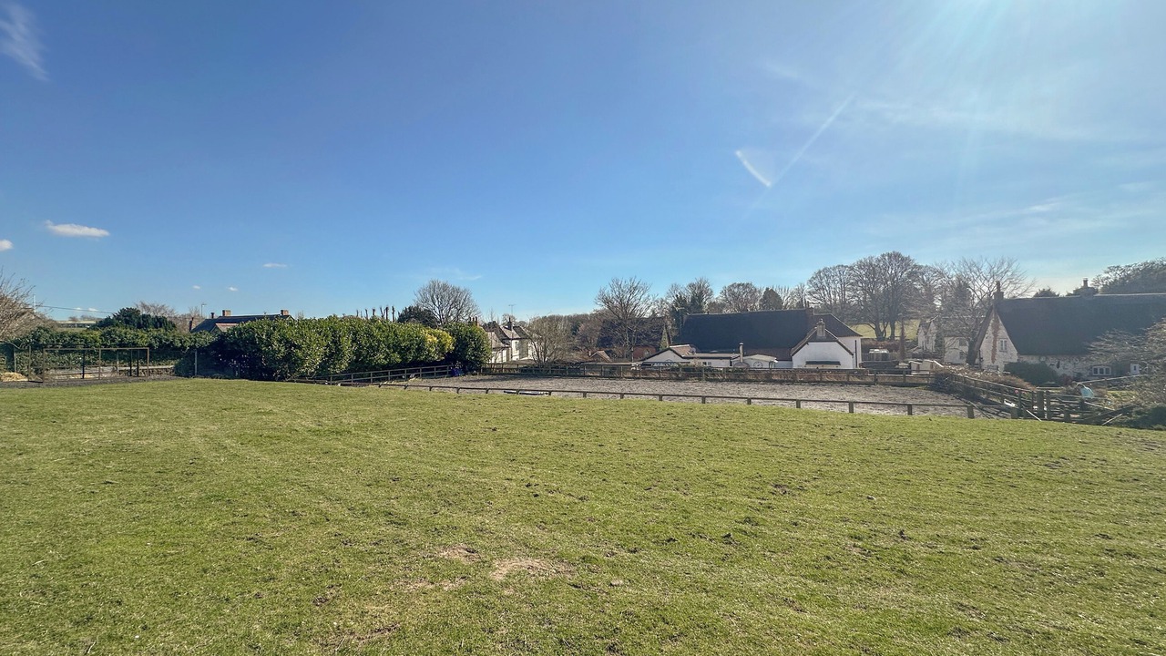 Photo of Outdoor in Alton Barnes