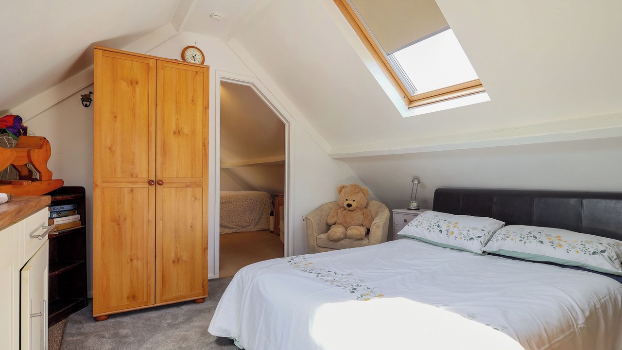 Photo of Bedroom in Alton Barnes