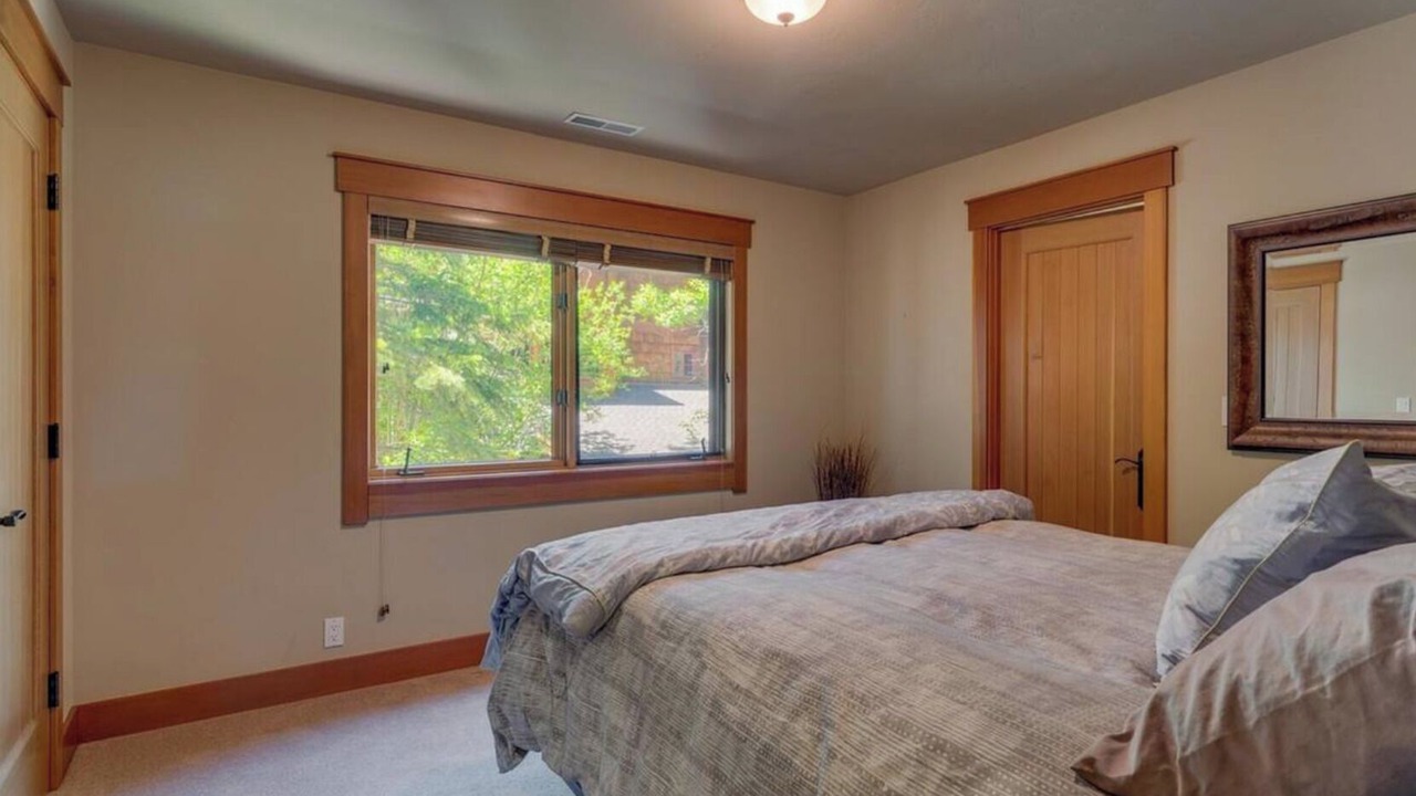 Photo of Bedroom in Olympic Valley