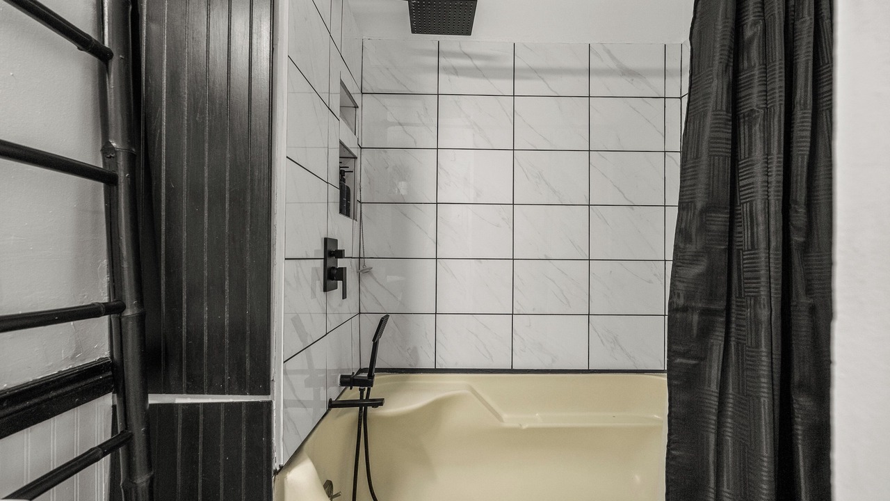 Photo of Bathroom in Drumheller
