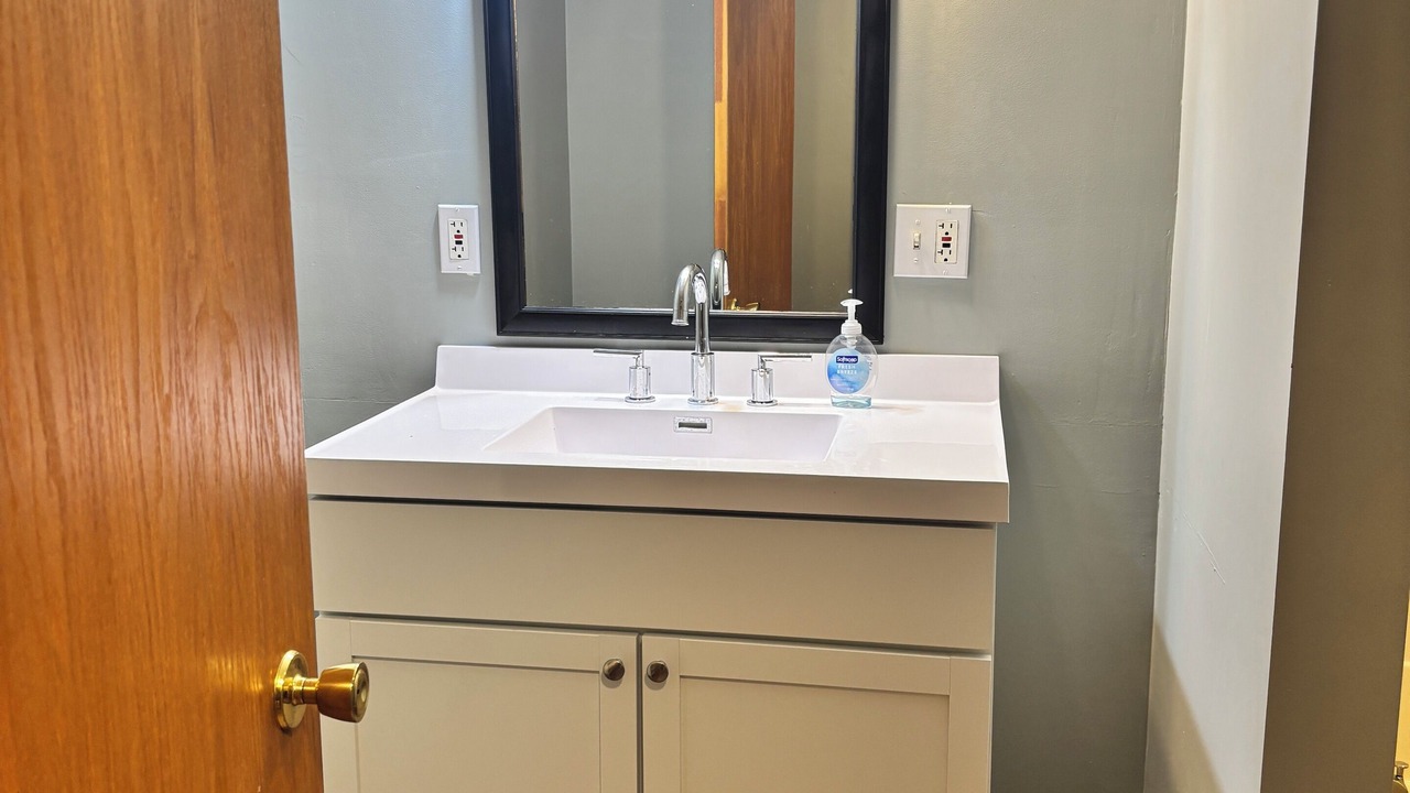 Photo of Bathroom in Lansing