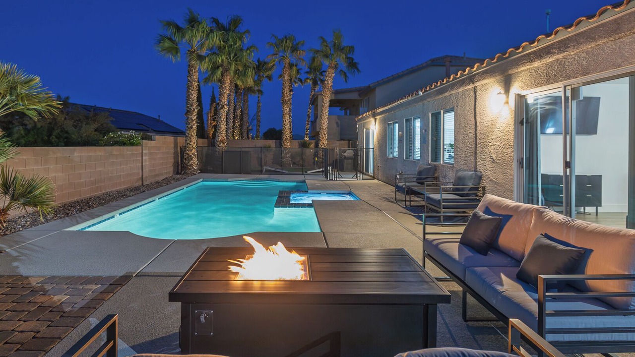 Photo of Outdoor in Paradise Hills