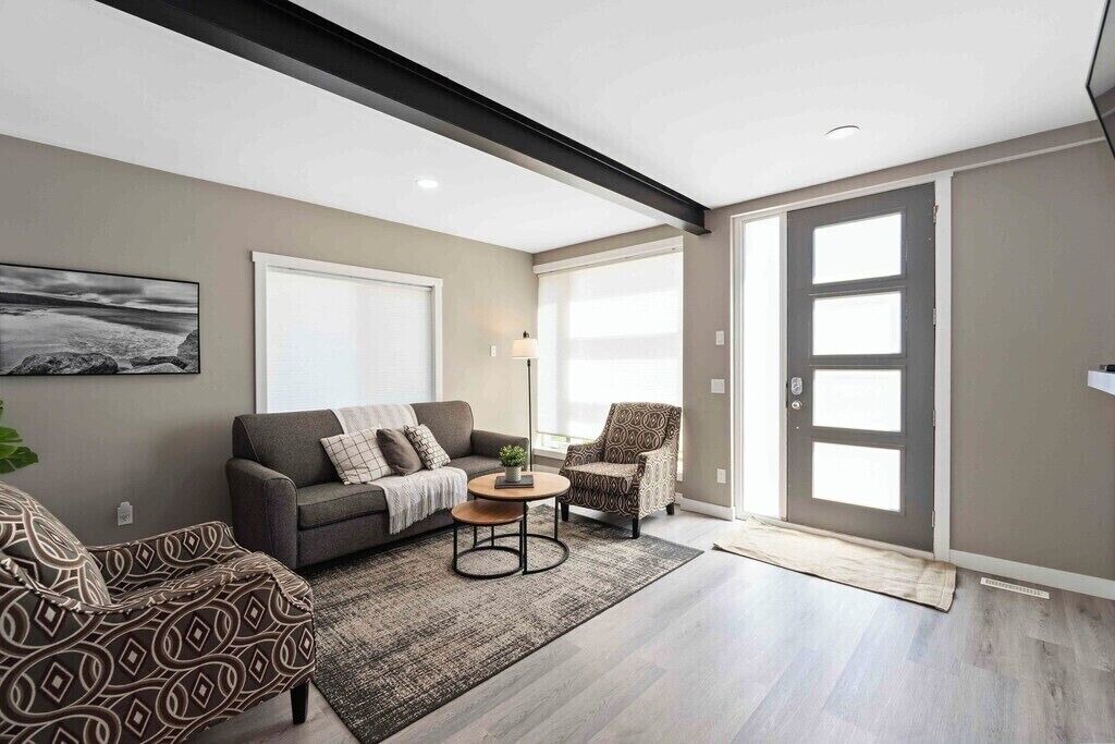 Photo of Livingroom in Central Alberta