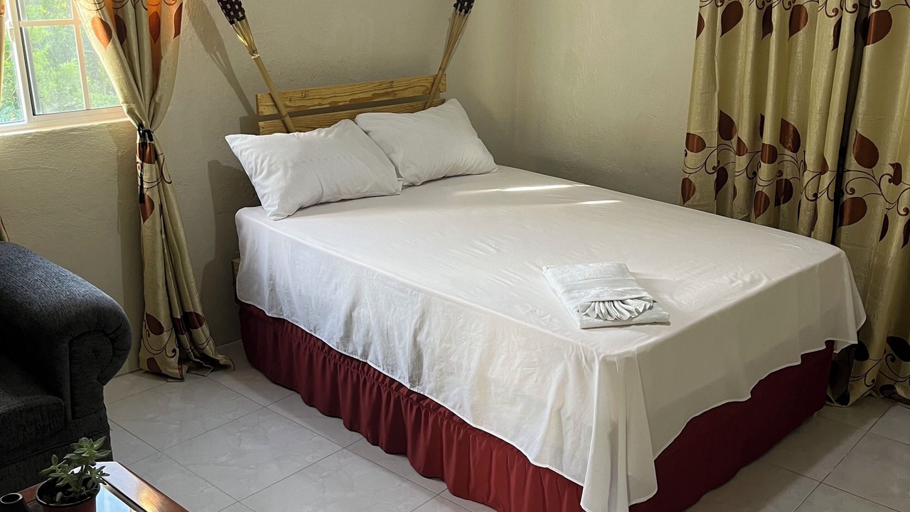 Photo of Bedroom in Gordon Town