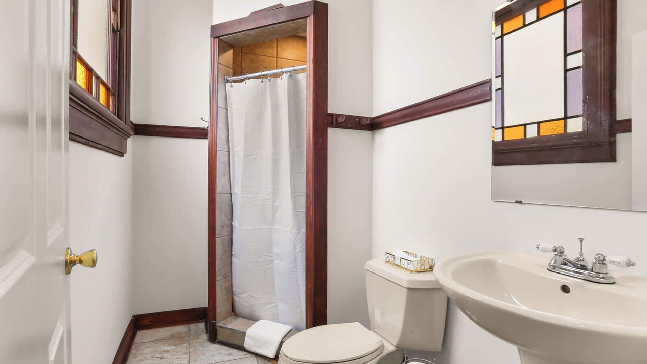Photo of Bathroom in Mid-City