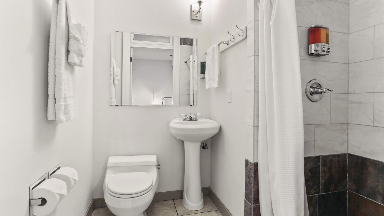 Photo of Bathroom in Mid-City