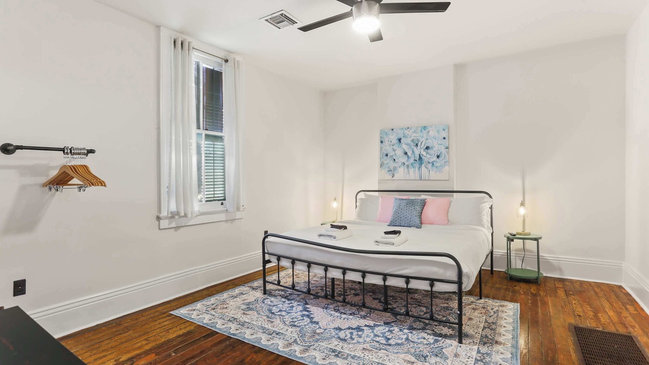 Photo of Bedroom in Mid-City