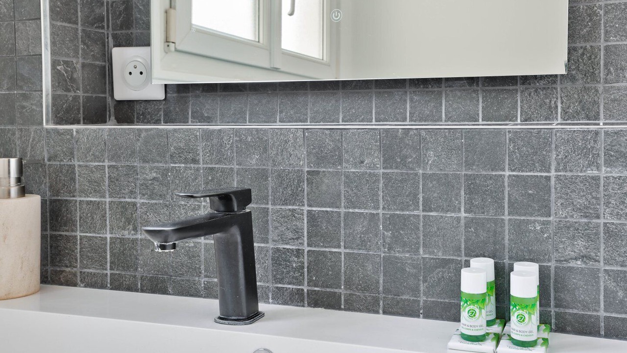 Photo of Bathroom in Parc-de-Montsouris