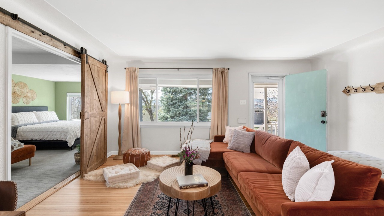 Photo of Livingroom in Scenic Heights