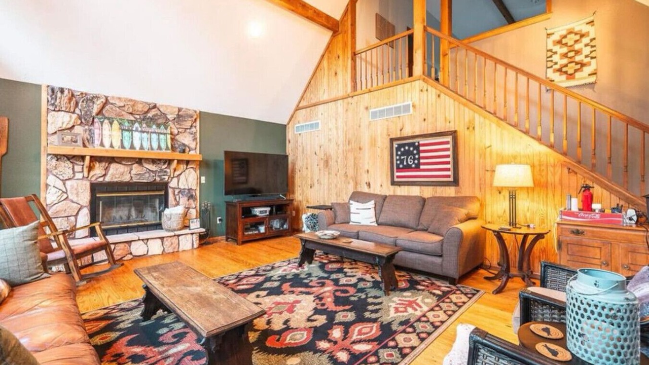 Photo of Livingroom in Steelville