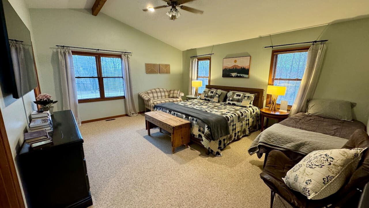 Photo of Bedroom in Steelville