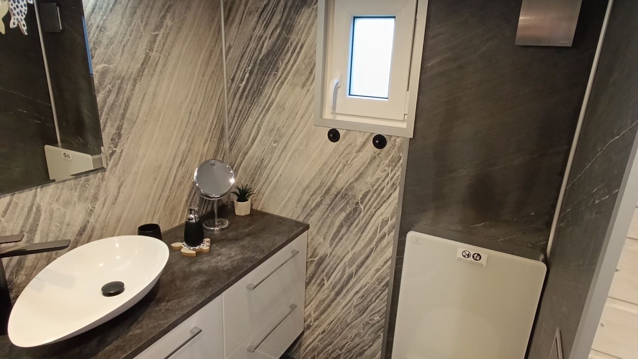 Photo of Bathroom in Luechow