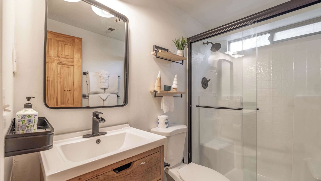 Photo of Bathroom in Peter Pan