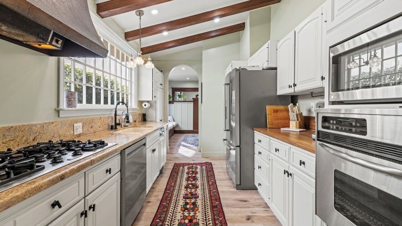 Photo of Kitchen in Silver Strand