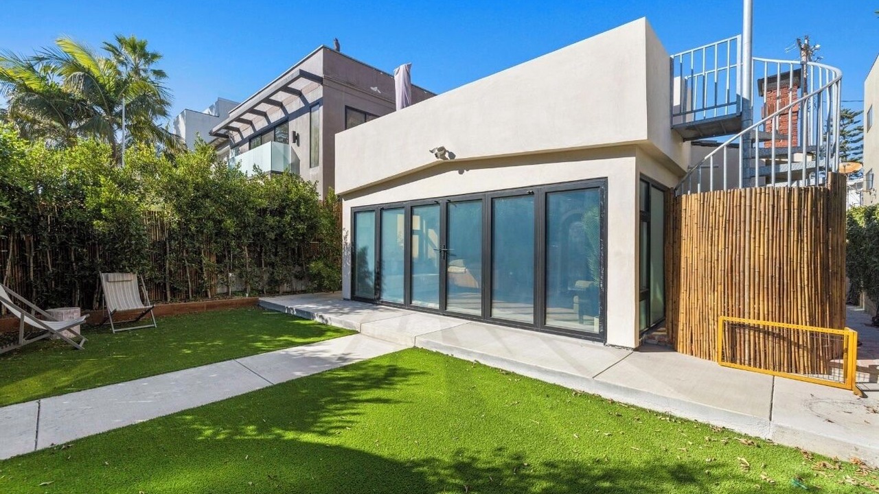Photo of Outdoor in Silver Strand