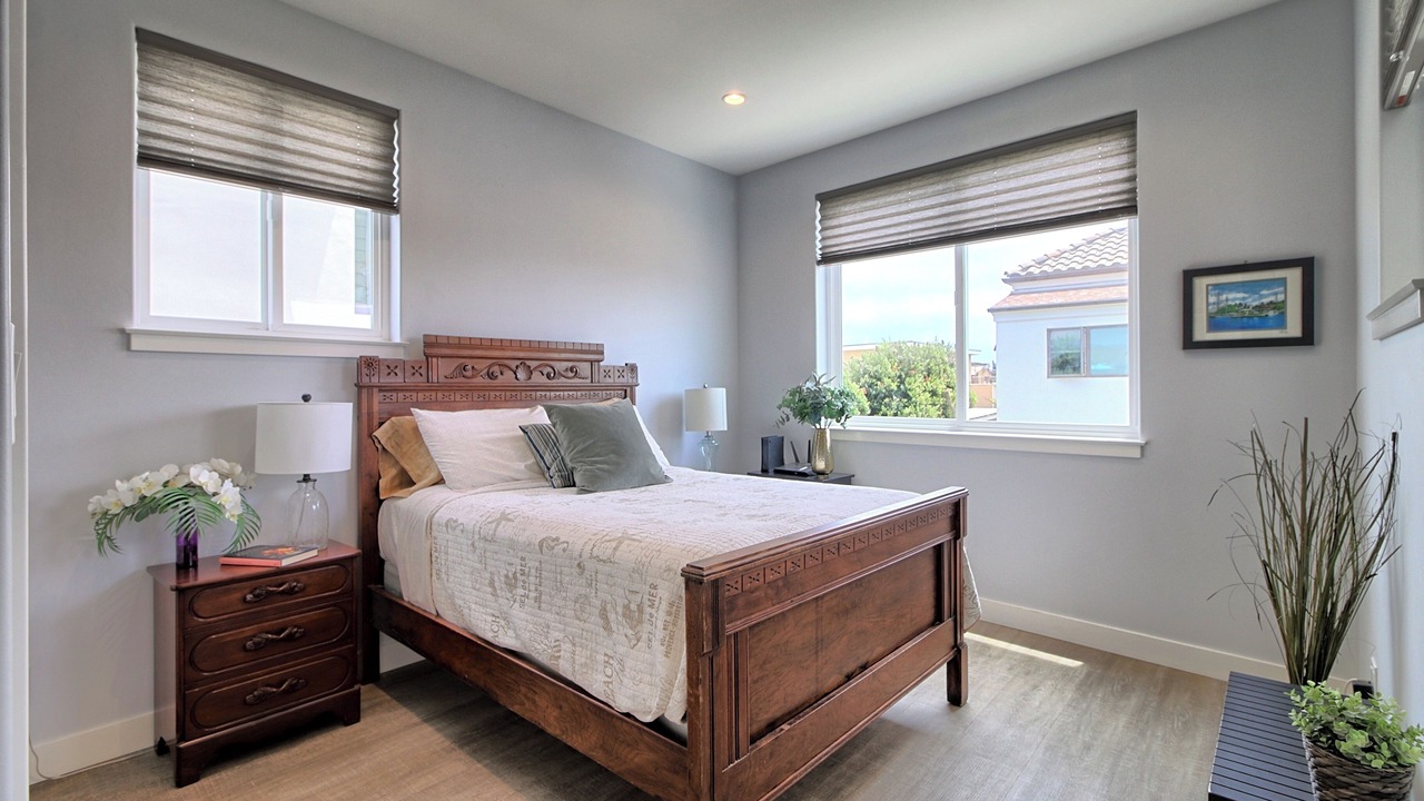 Photo of Bedroom in Pierpont Bay