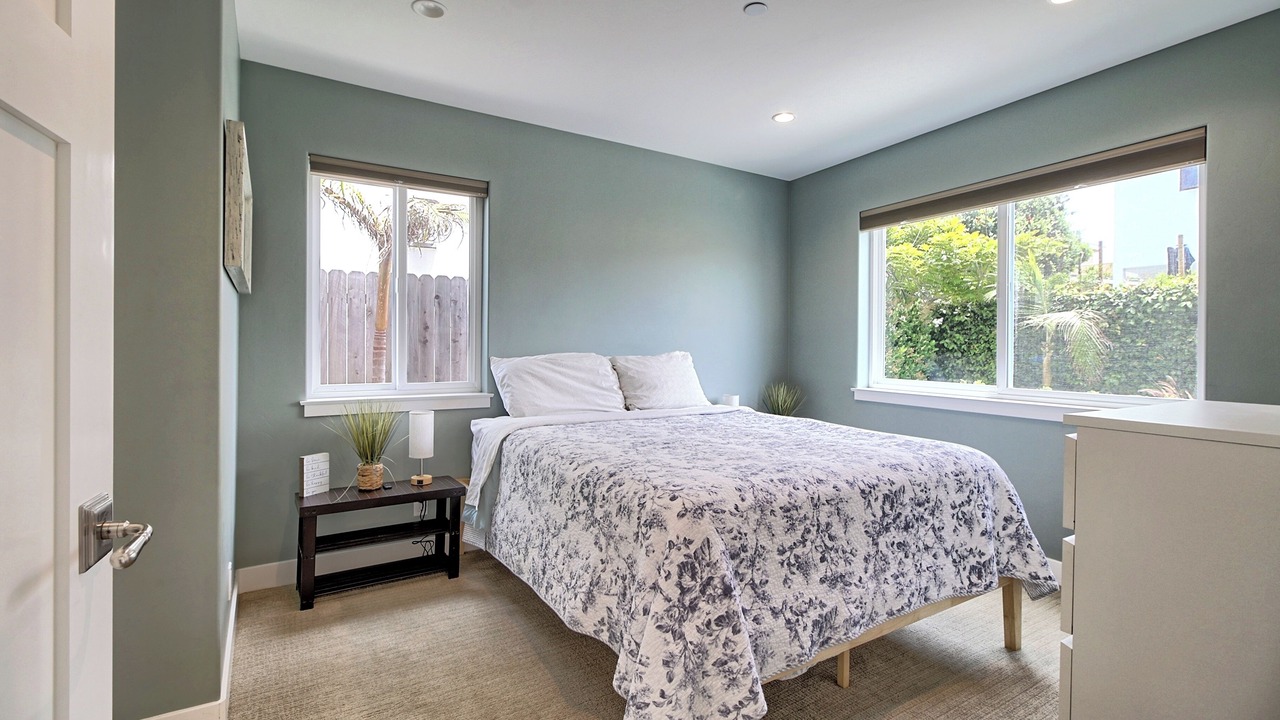 Photo of Bedroom in Pierpont Bay