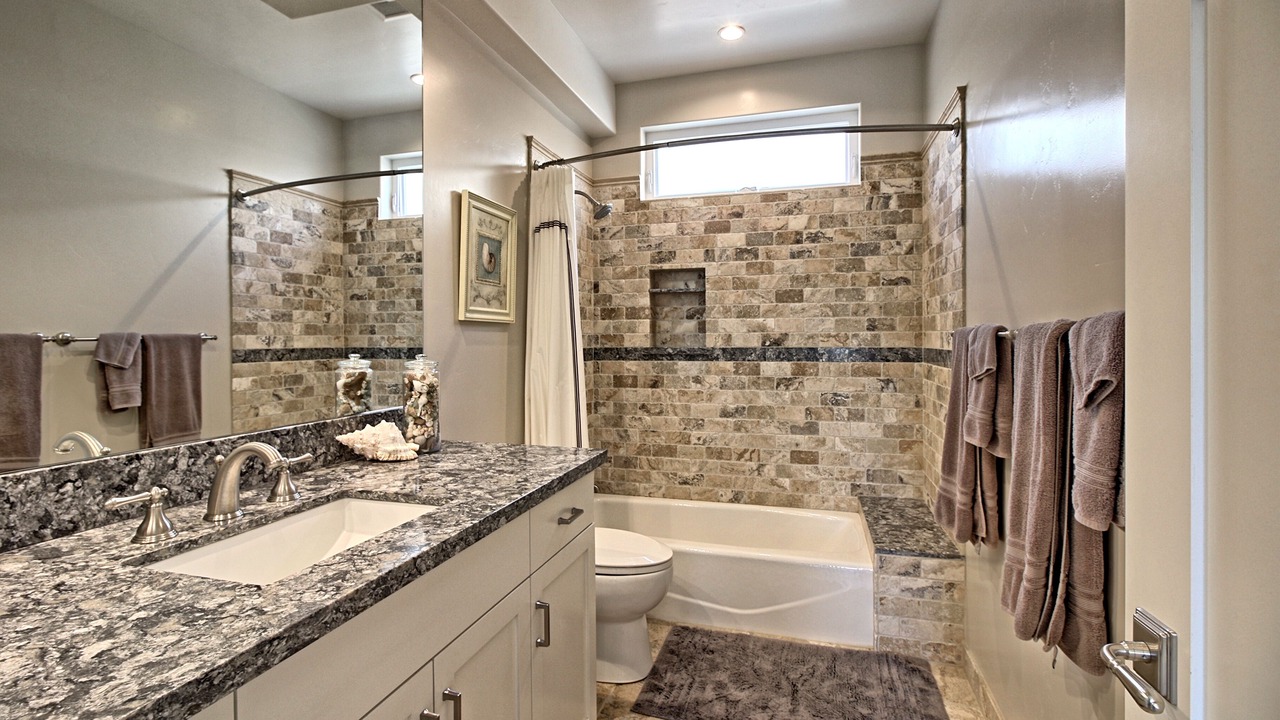 Photo of Bathroom in Pierpont Bay