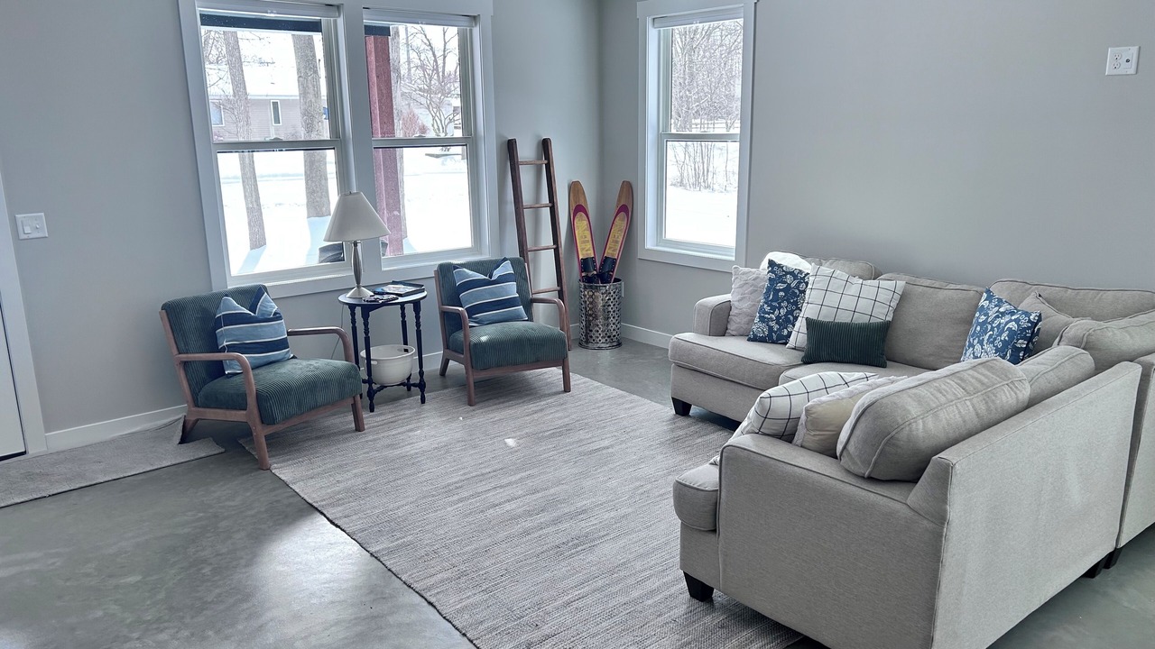 Photo of Livingroom in Clarklake