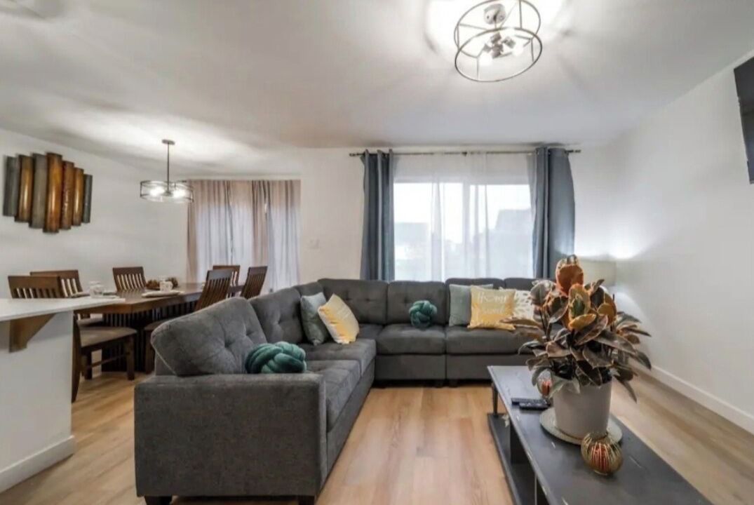 Photo of Livingroom in Stony Plain