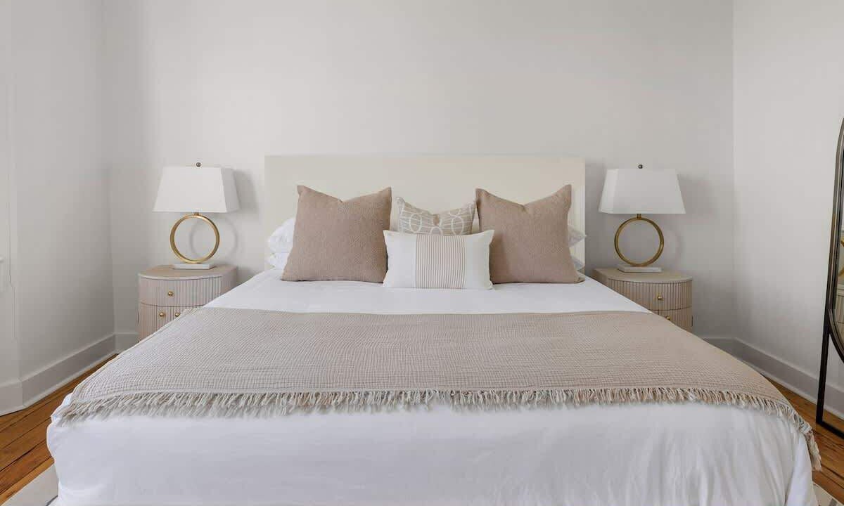 Photo of Bedroom in South of Broad