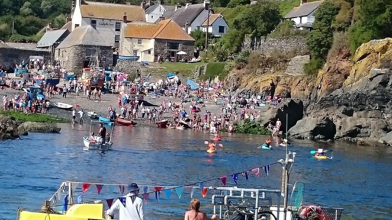 Photo of Others in The Lizard