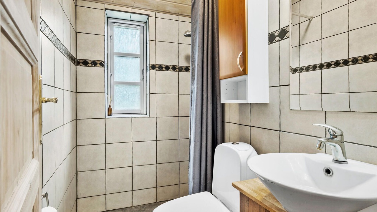 Photo of Bathroom in Aeroskobing