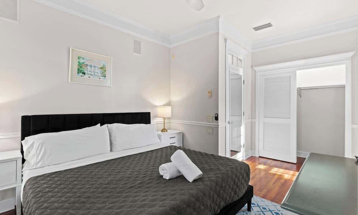 Photo of Bedroom in Islamorada