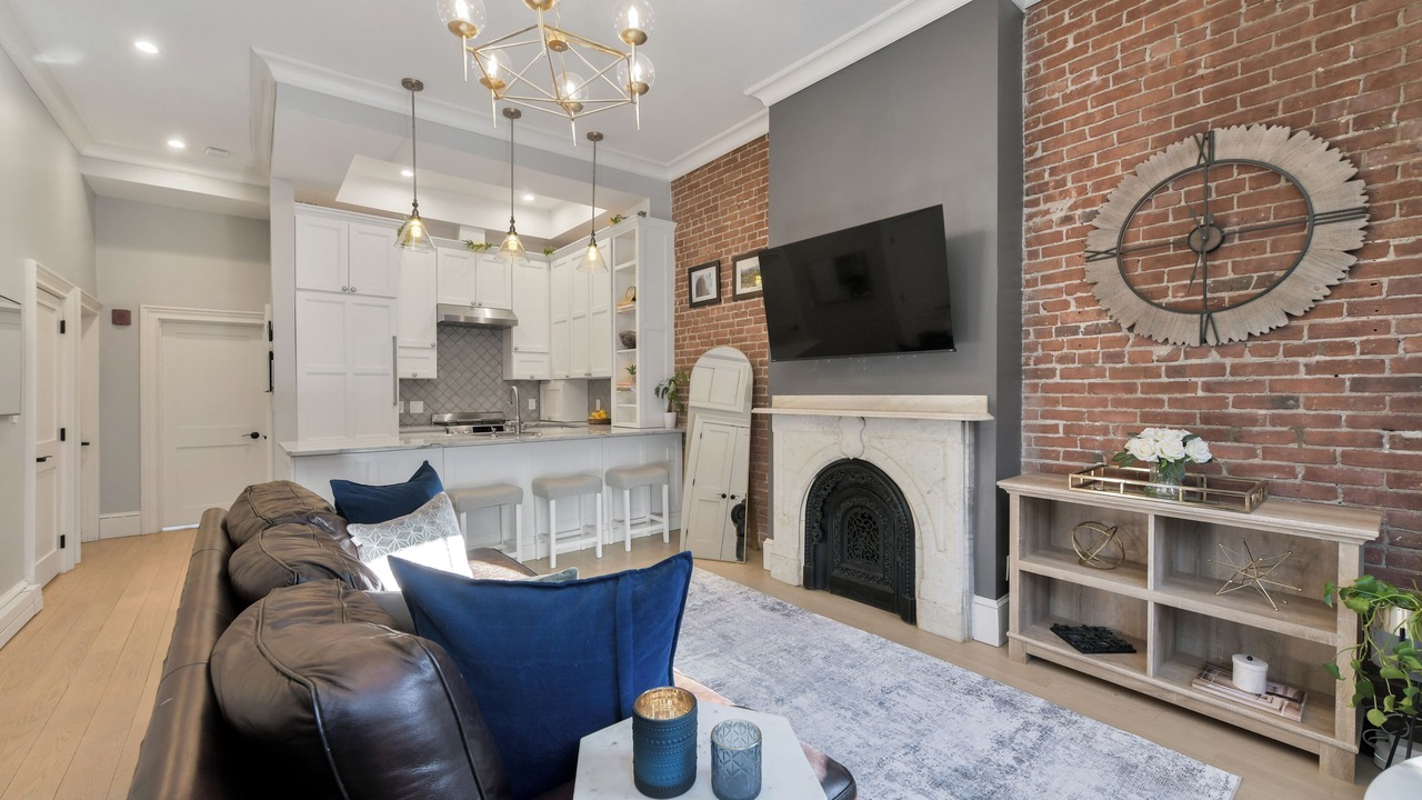 Photo of Livingroom in South End