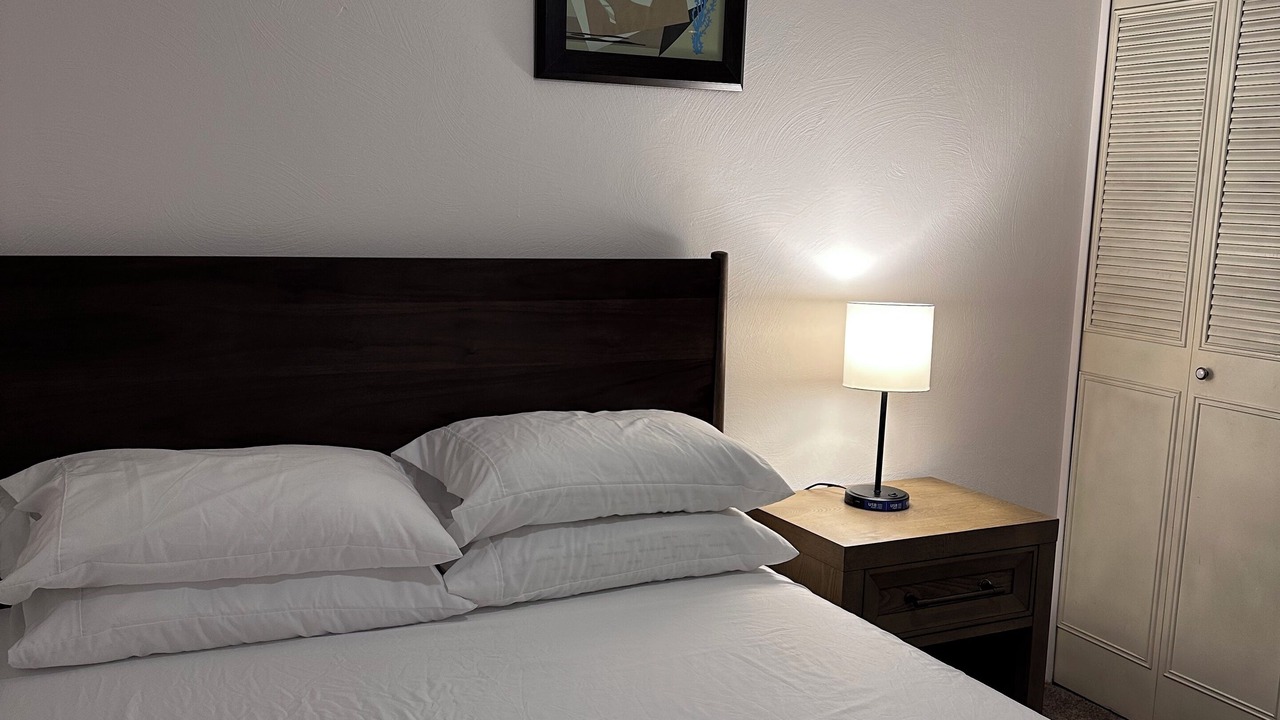 Photo of Bedroom in Export