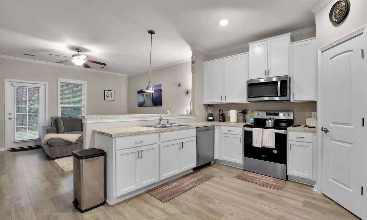 Photo of Kitchen in Pooler